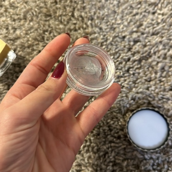 Anastasia Beverly Hills
Brow Freeze® Extreme Hold Laminated-Look Sculpting wax - Picture 2 of 2